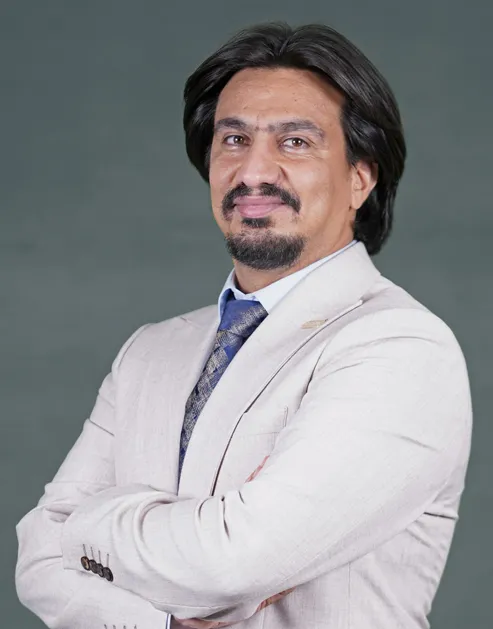 پروتزیست میثم ابوالفتحی